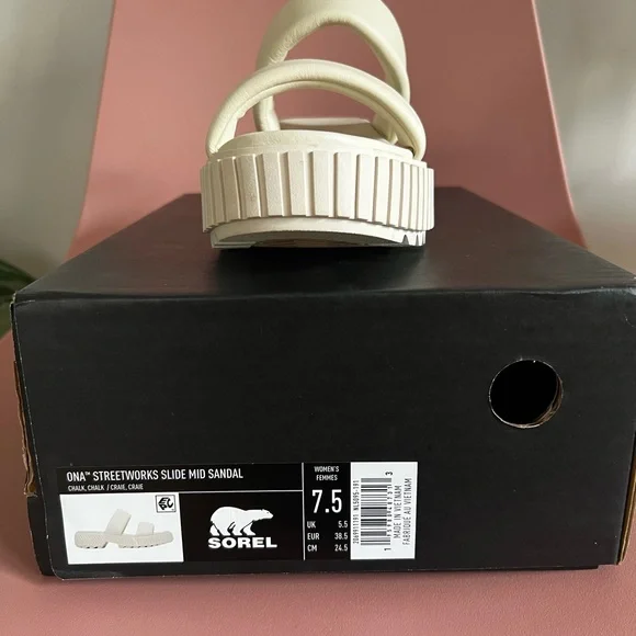 NWOT Sorel size 7.5 ONA STREETWORKS SLIDE SANDAL, color: chalk - Picture 3 of 6